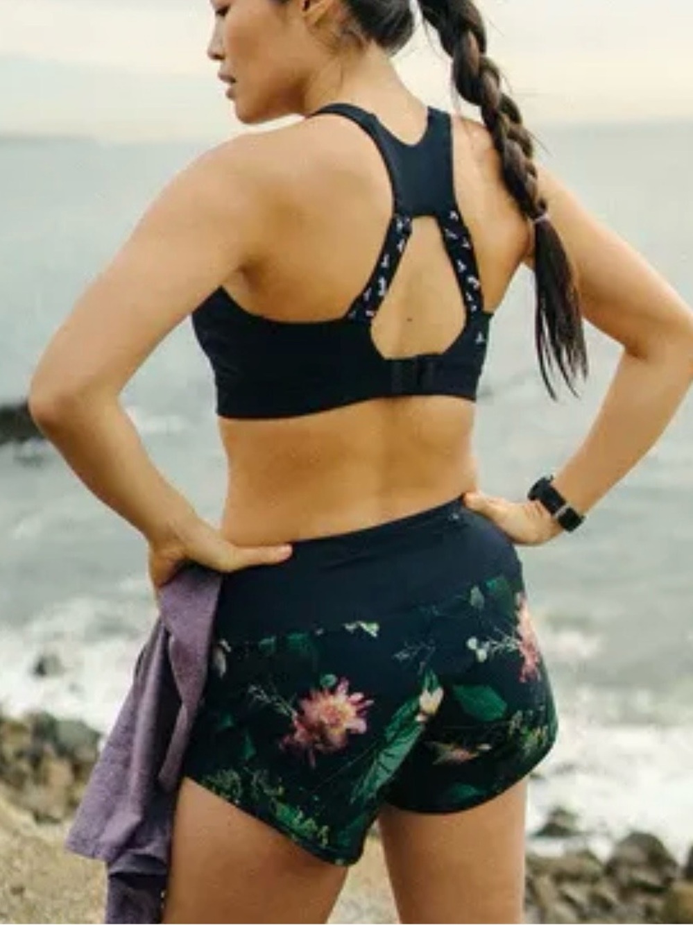 oiselle Roga Shorts in Moody Floral
